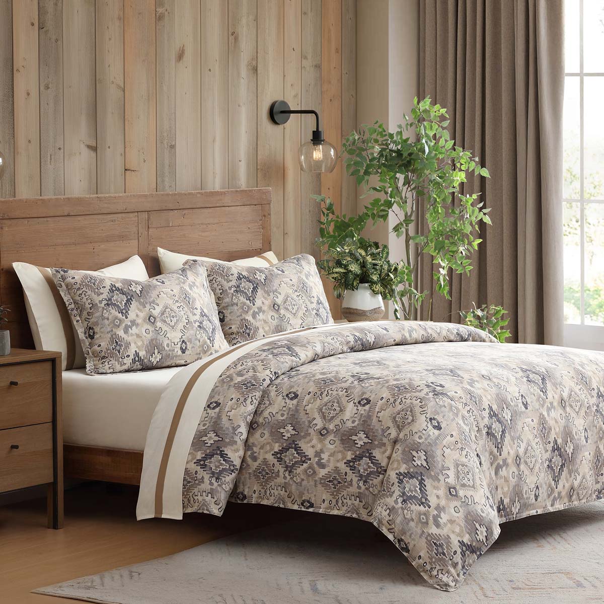 Velazquez Bedding Collection