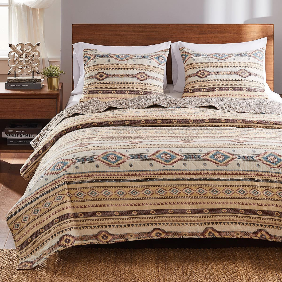 Southwest Vista Quilt Bedding Collection