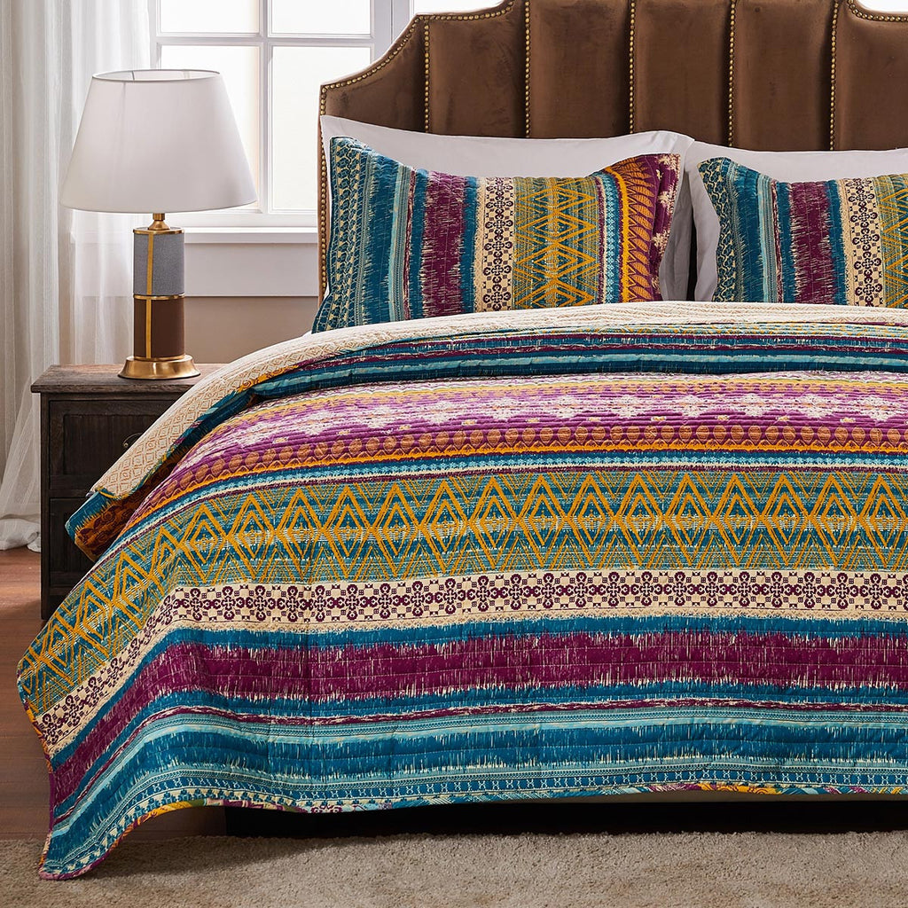 Fuchsia Tribal 3-Piece Quilt Bed Set - King