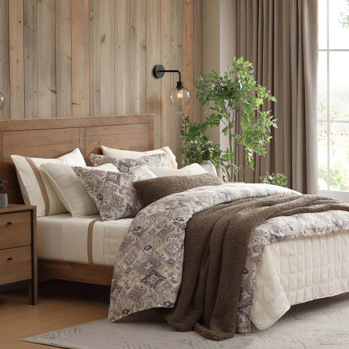 Velazquez Bedding Collection