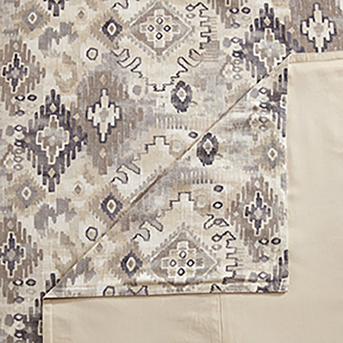 Velazquez Bedding Collection