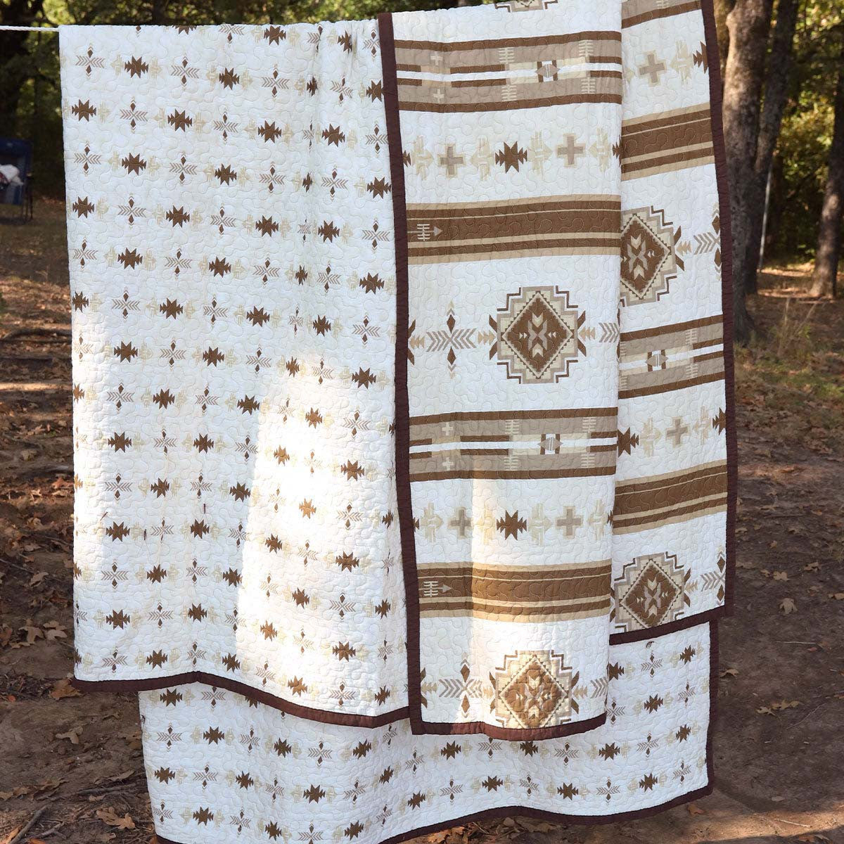 Santa Fe Arrow Reversible Quilt Bedding Collection