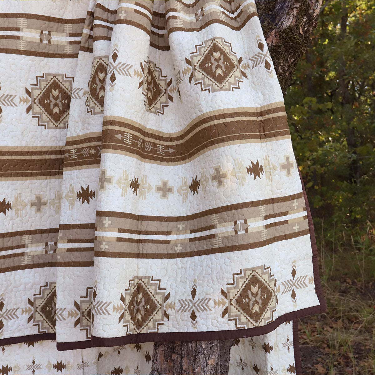 Santa Fe Arrow Reversible Quilt Bedding Collection
