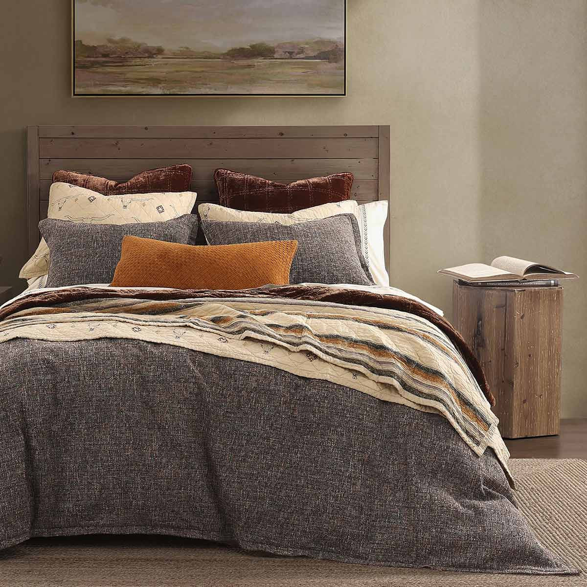 Southwest Longhorns Quilt Bedding Collection