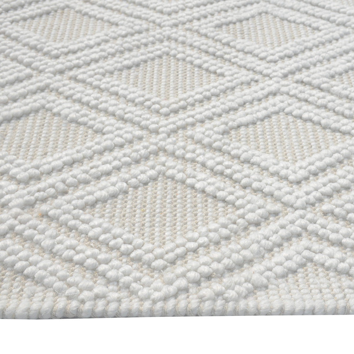 Ivory Diamonds Rug Collection
