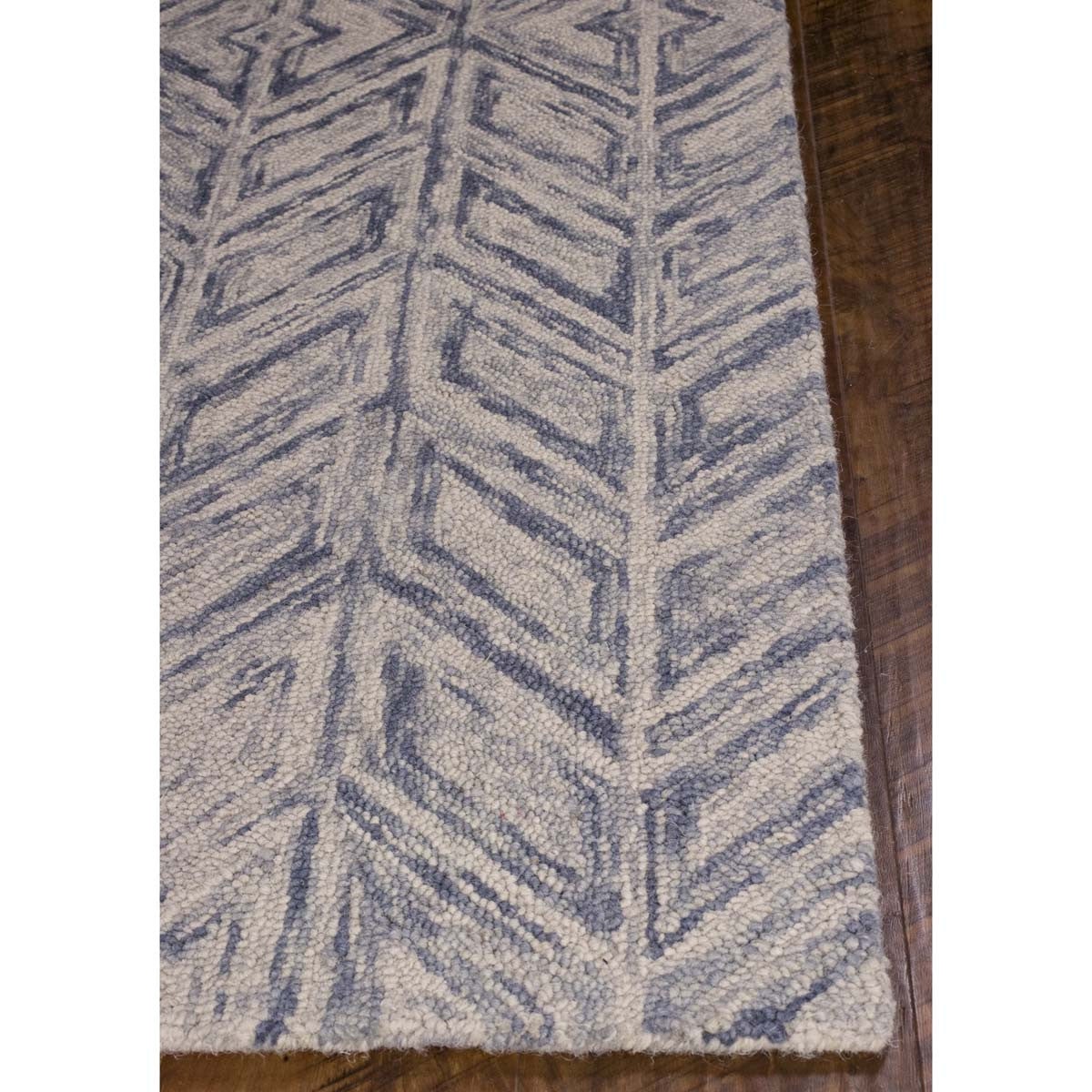 Arrow Point Rug Collection