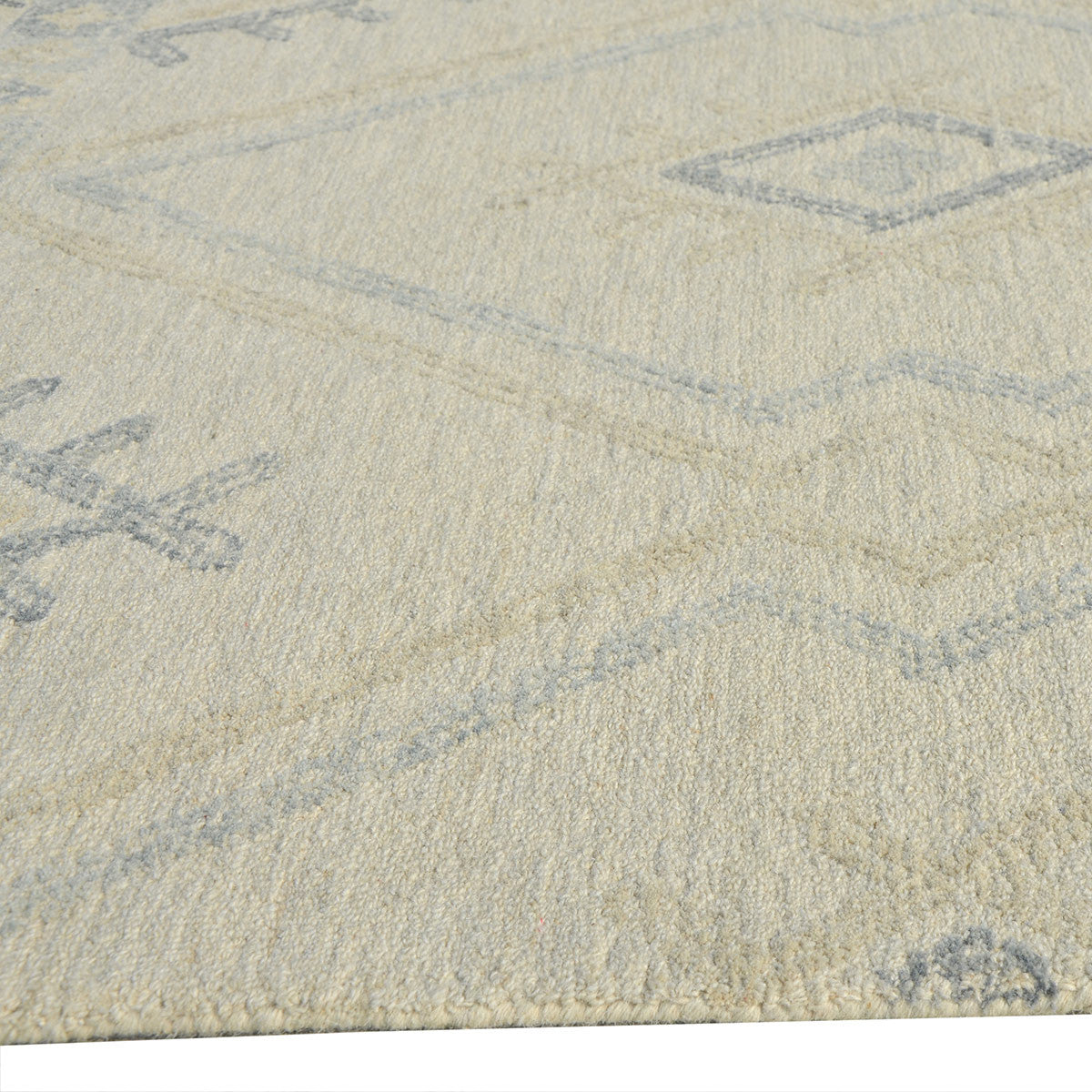 Creamy Sands Rug Collection
