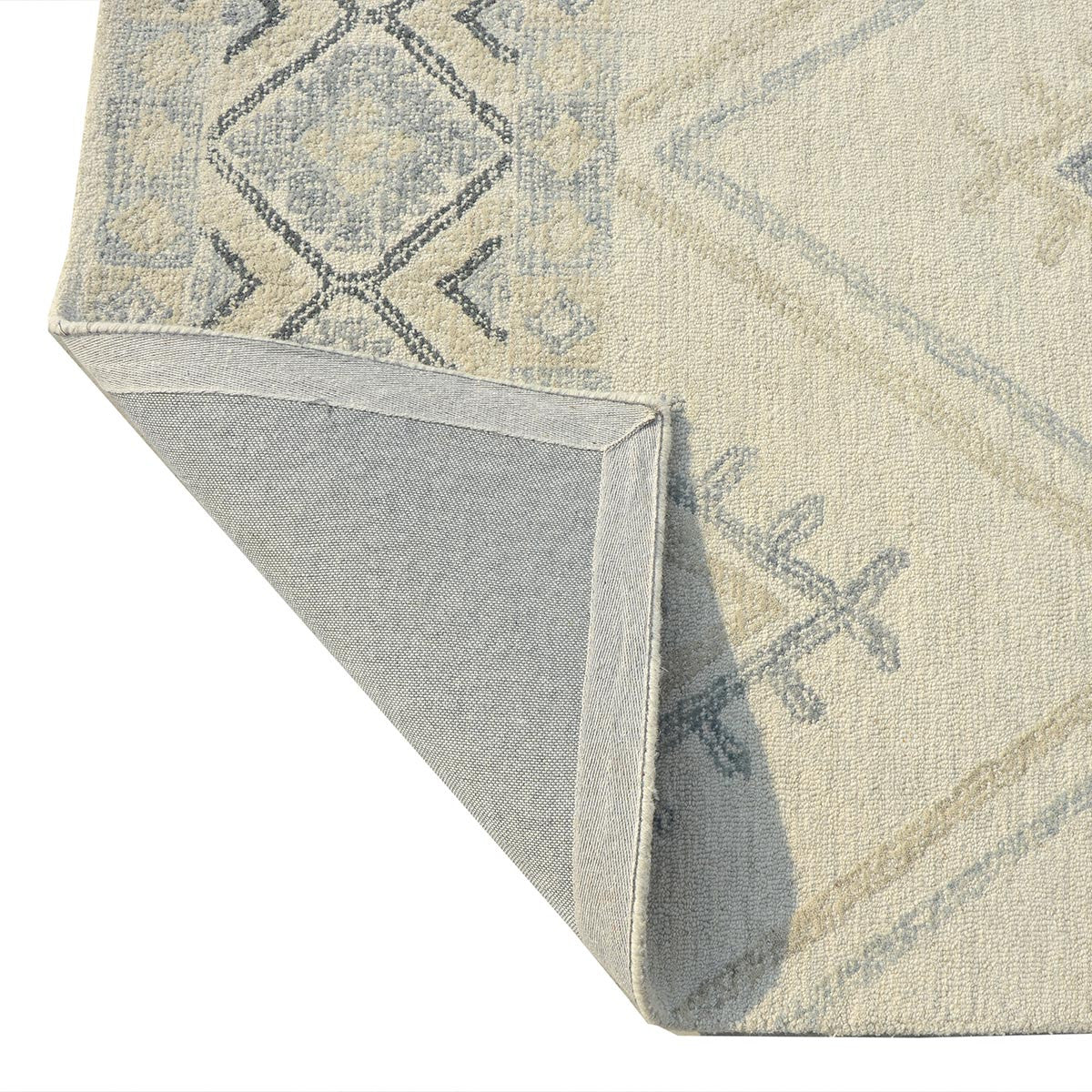 Creamy Sands Rug Collection
