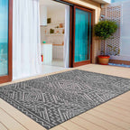 Chandler Black Indoor/Outdoor Rug - 5 x 8