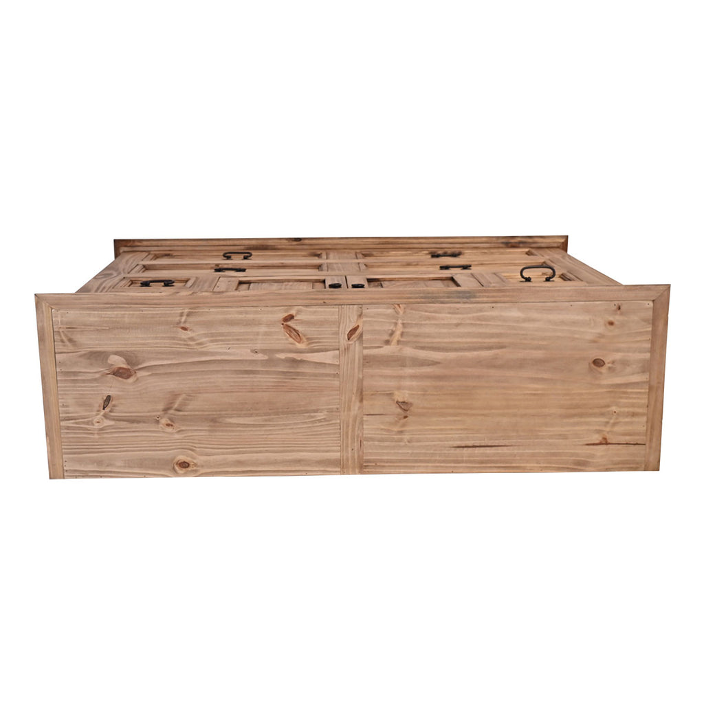Manor Honey 8-Drawer Dresser