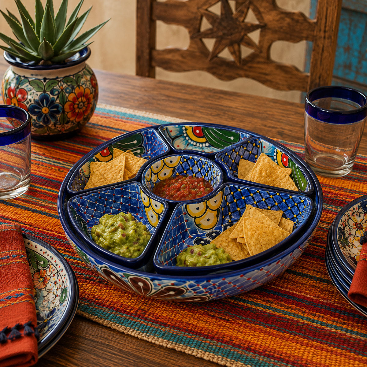 Round Ruidoso Chip & Dip Tray