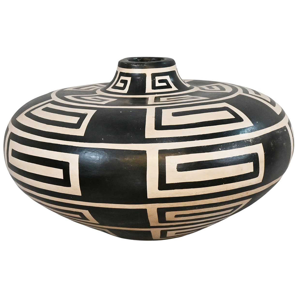 Teseo Thunder Vase