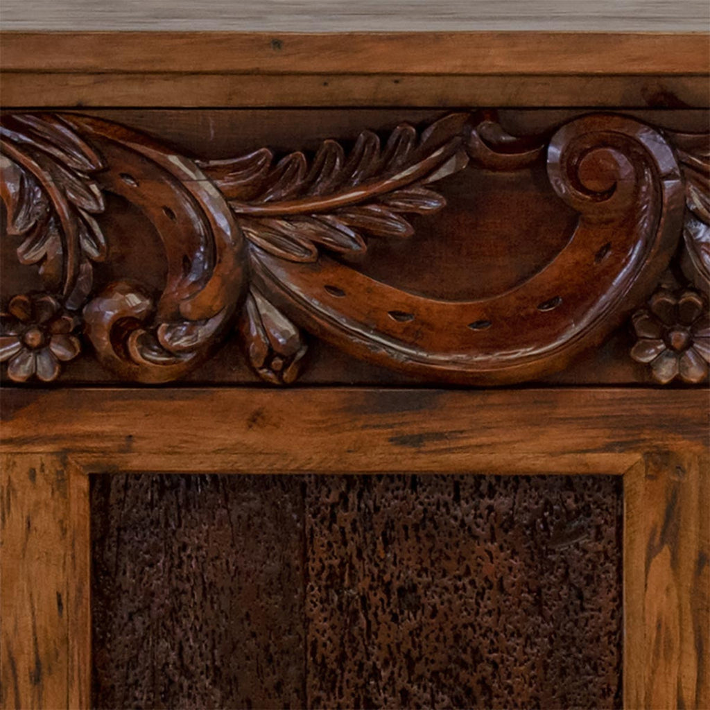 Bradenton Bar with Hand Carved Detail