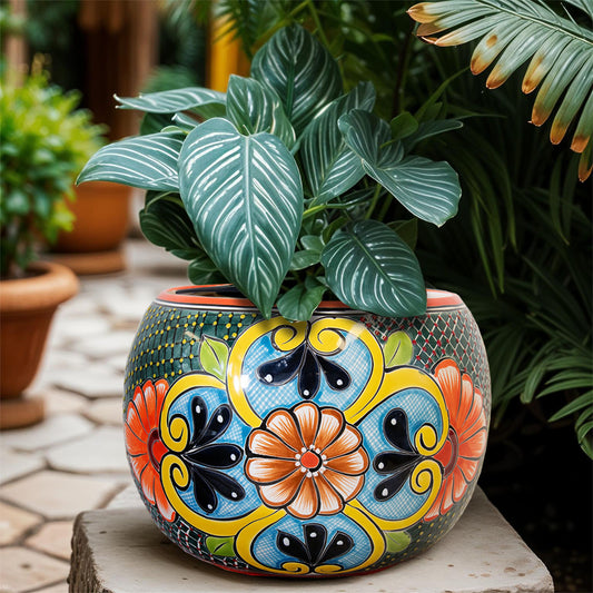 Green Meadows Round Planter