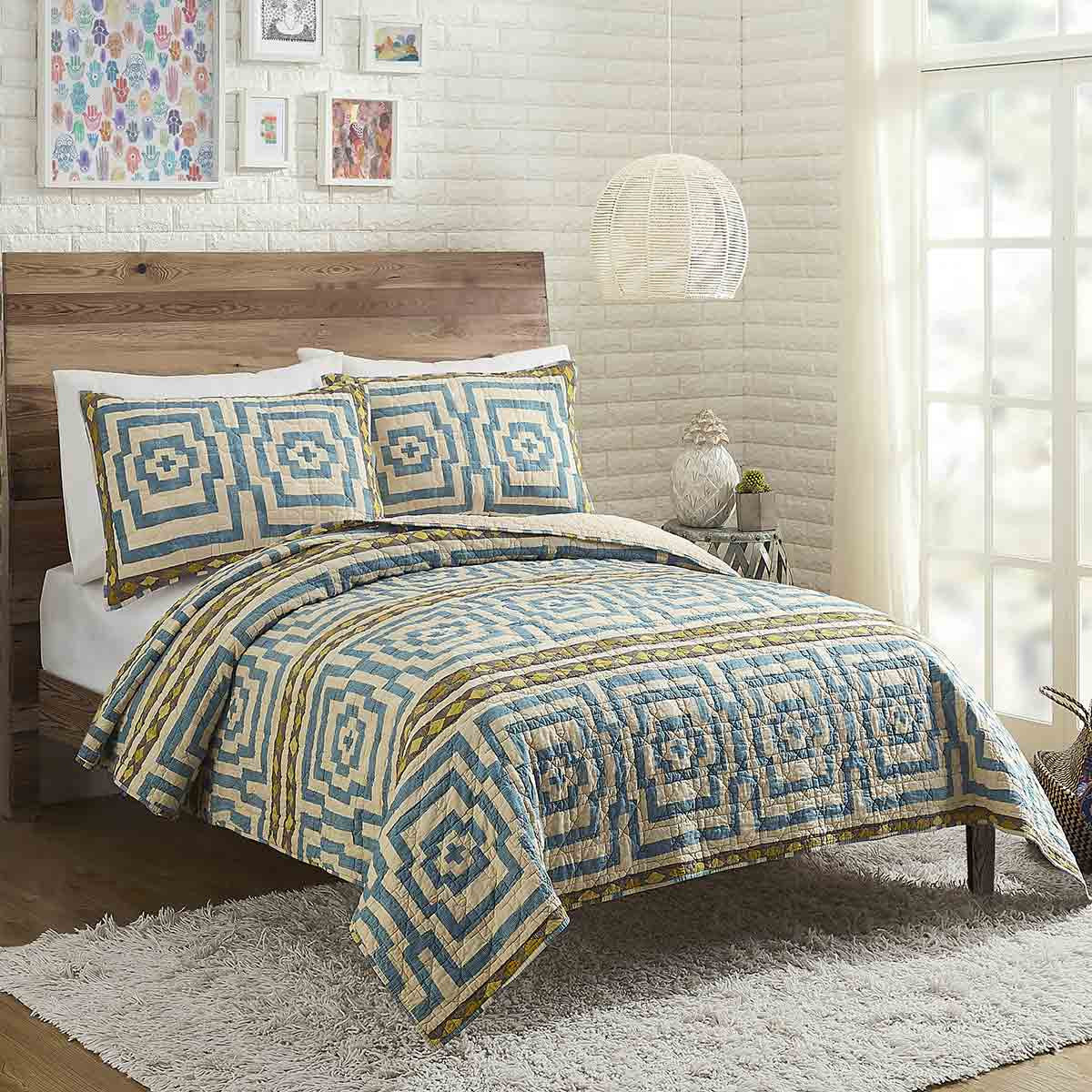 Diamond Mirage Blue Quilt Bedding Collection