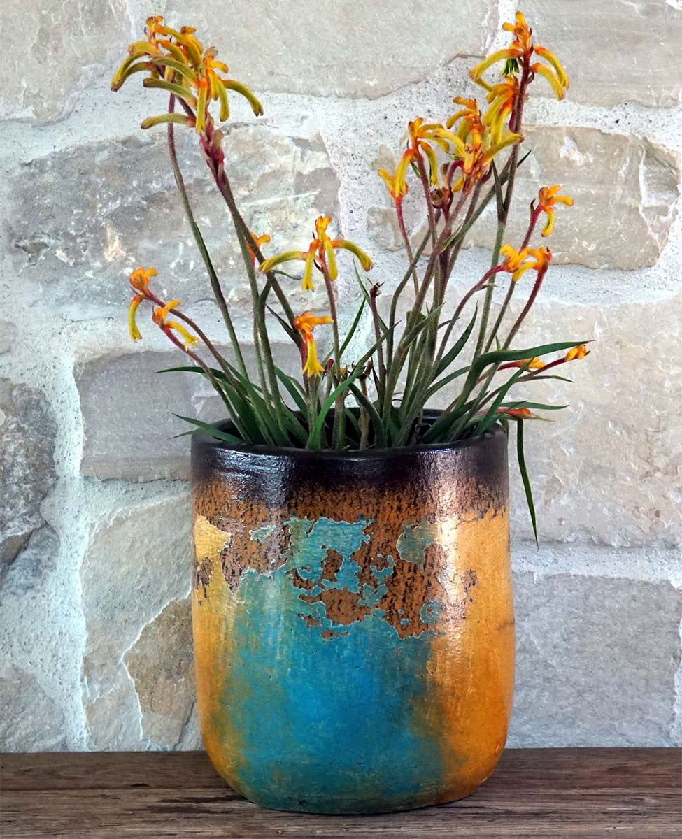 Earthscape Mapa Clay Planter