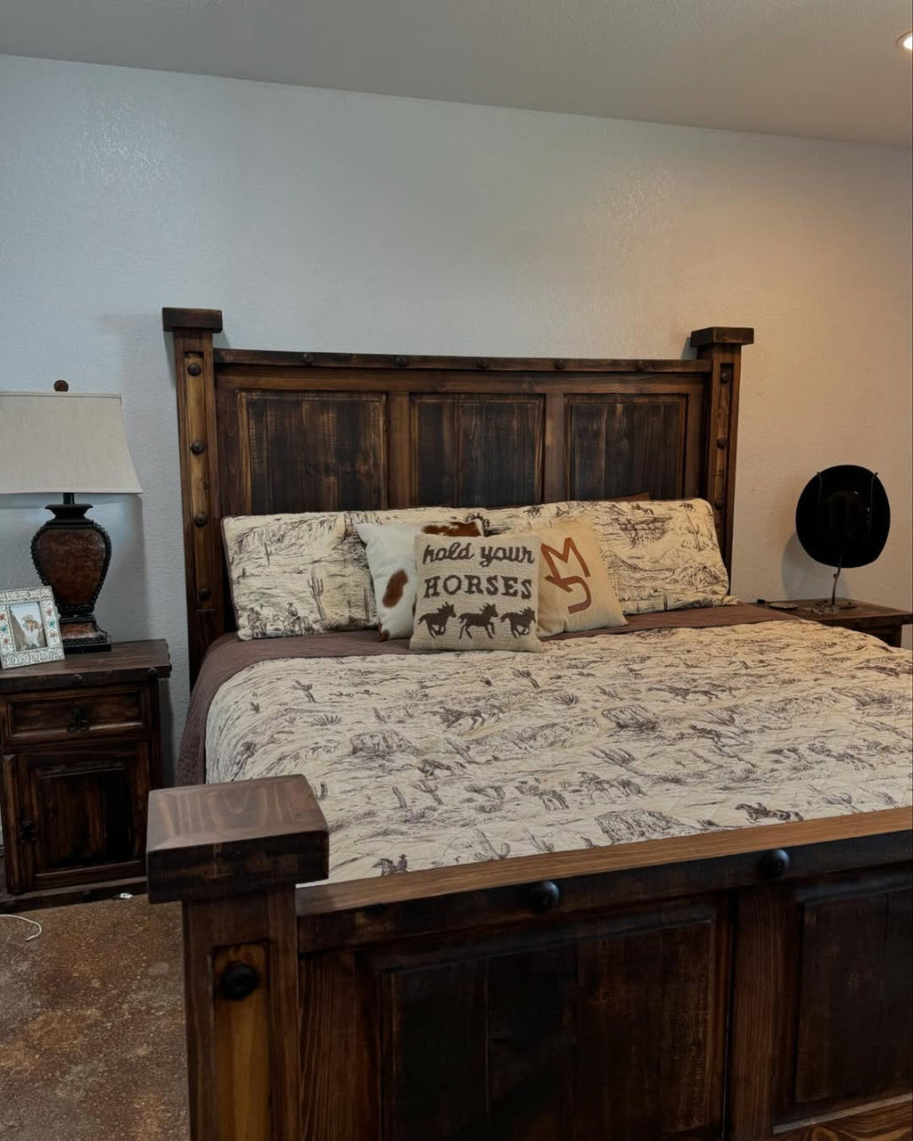 Ranch Hand Toile Western Quilt Bed Set - Queen