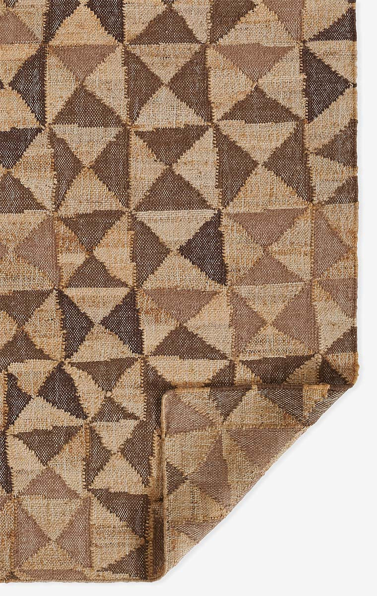 Sandstorm Triangles Rug Collection