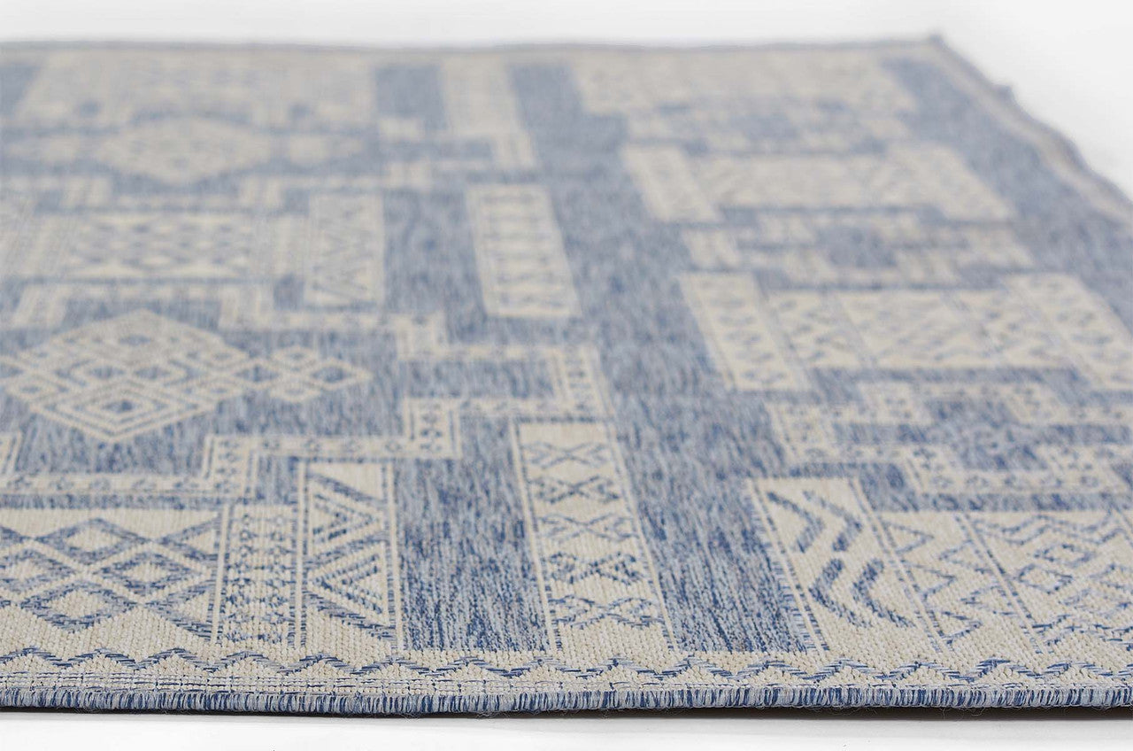 Navajo Blue Indoor/Outdoor Rug - 7 x 9