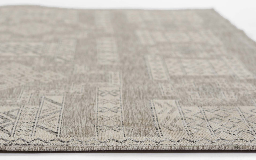 Navajo Tan Indoor/Outdoor Rug - 4 x 6