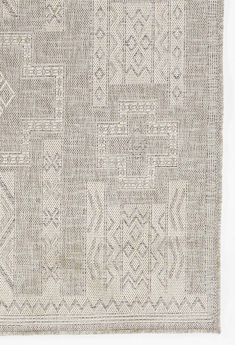 Navajo Tan Indoor/Outdoor Rug - 5 x 7