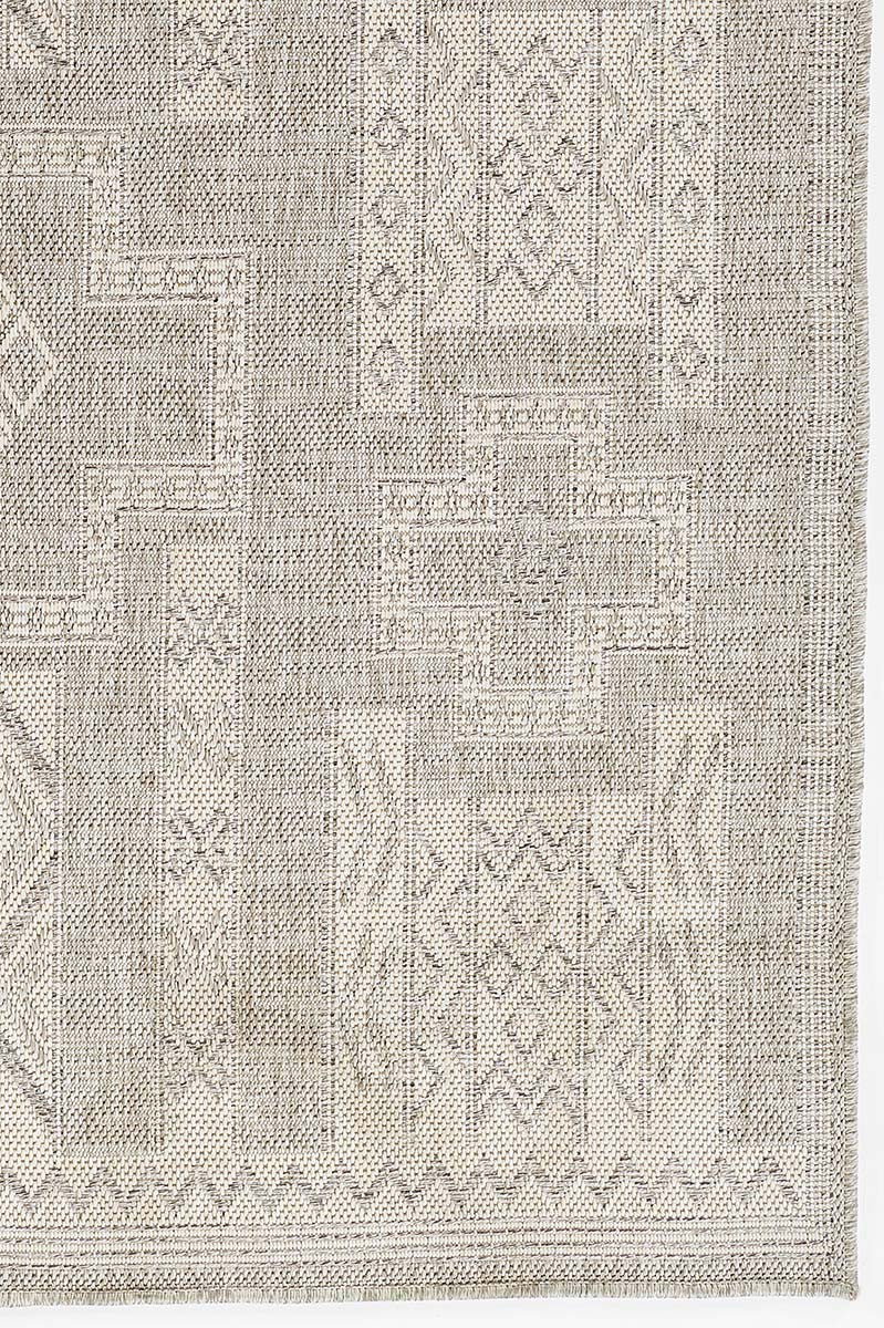 Navajo Tan Indoor/Outdoor Rug - 8 x 10