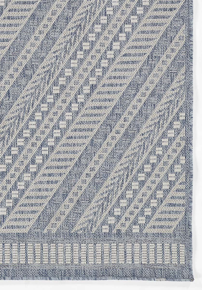 Bluebird Winds Indoor/Outdoor Rug - 7 x 9