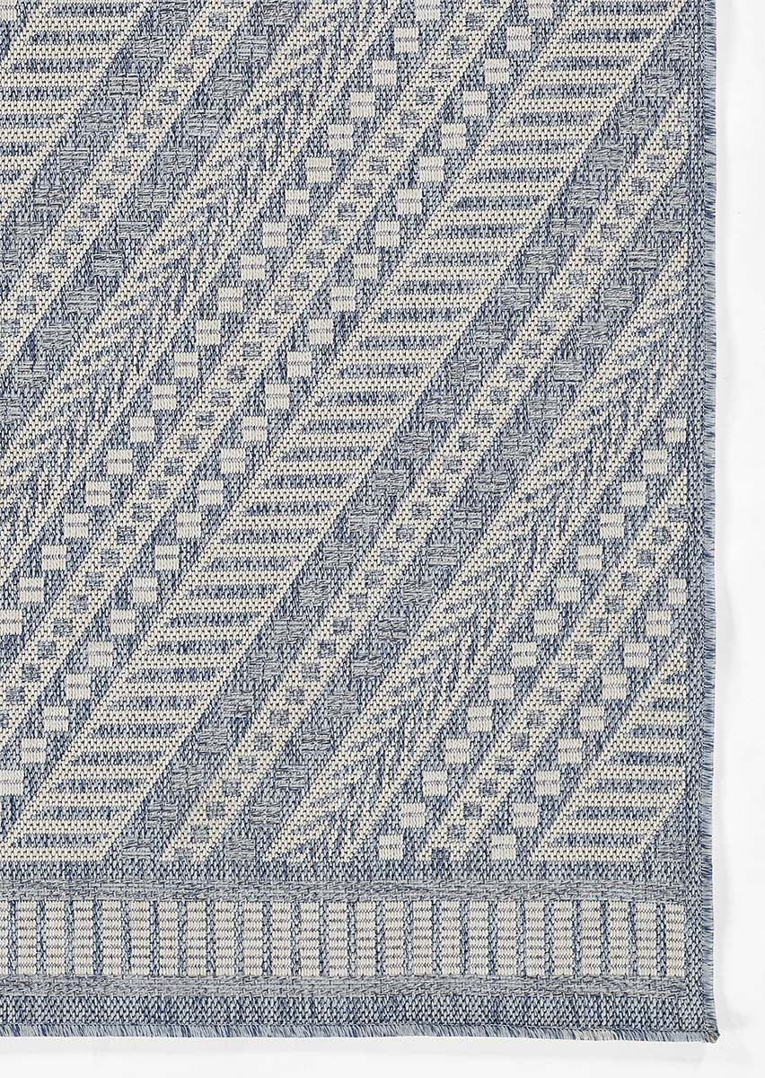 Bluebird Winds Indoor/Outdoor Rug - 8 x 10