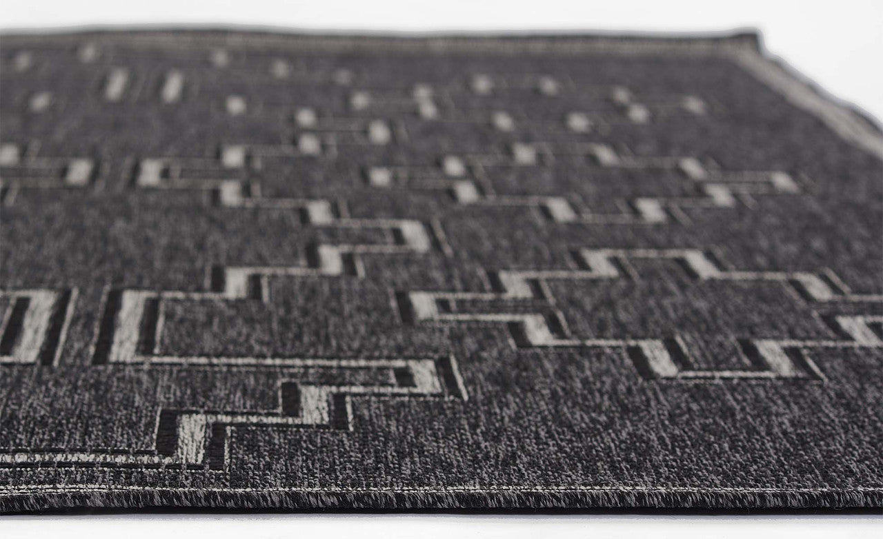 Kachina Charcoal Indoor/Outdoor Rug - 5 x 7