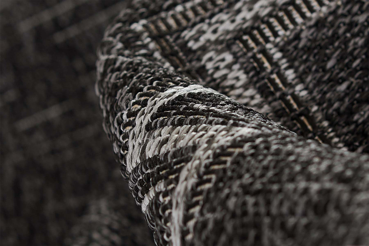 Kachina Charcoal Indoor/Outdoor Rug - 5 x 7