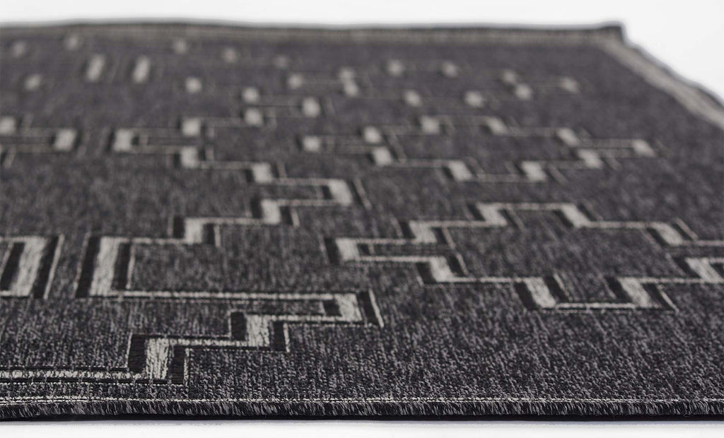 Kachina Charcoal Indoor/Outdoor Rug - 7 x 9