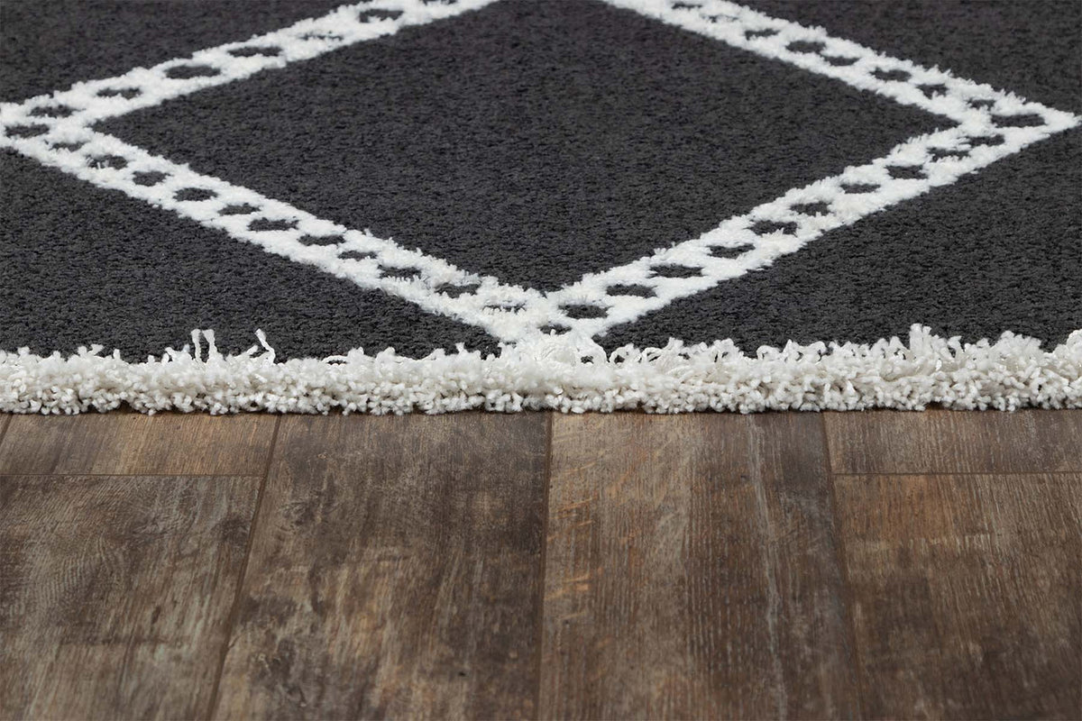 Triple Diamond Black Rug Collection