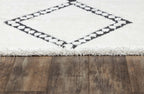 Triple Diamond Ivory Rug - 2 x 3
