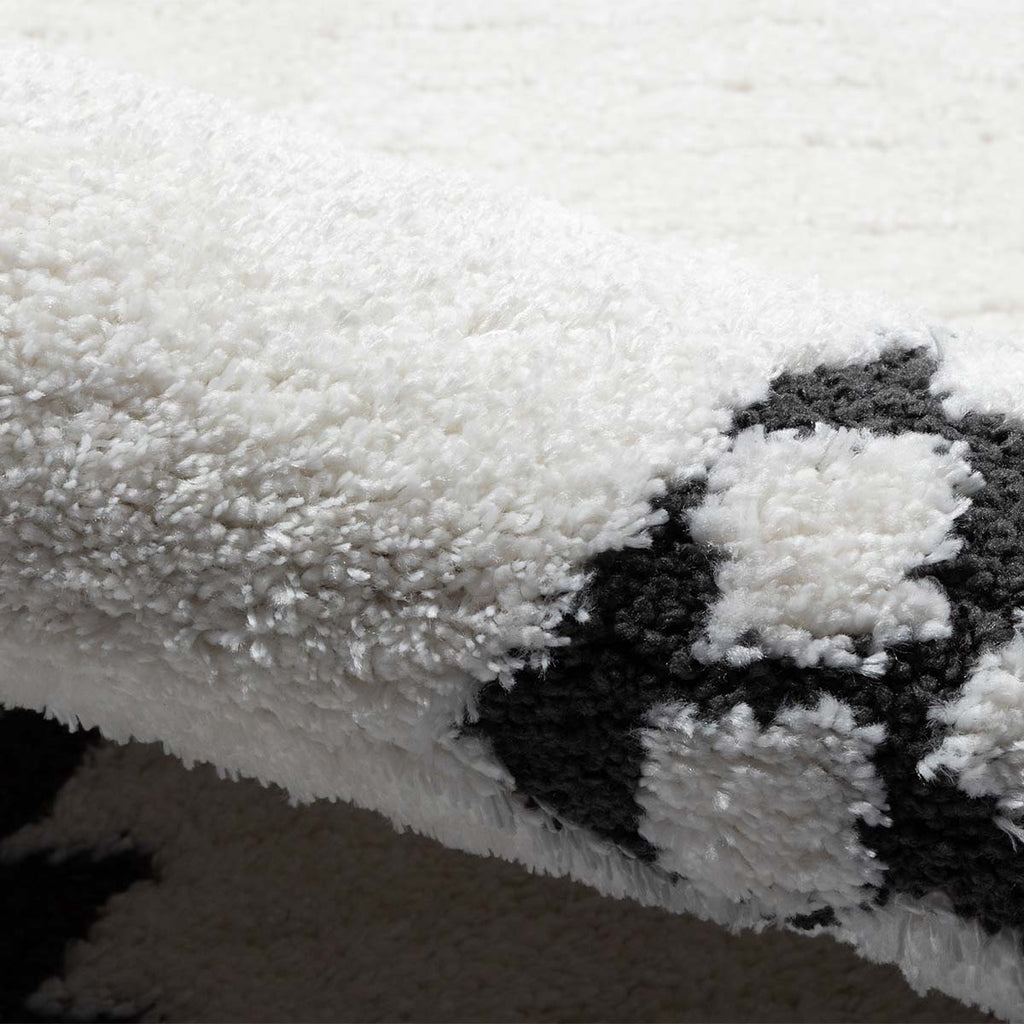 Triple Diamond Ivory Rug - 3 x 5
