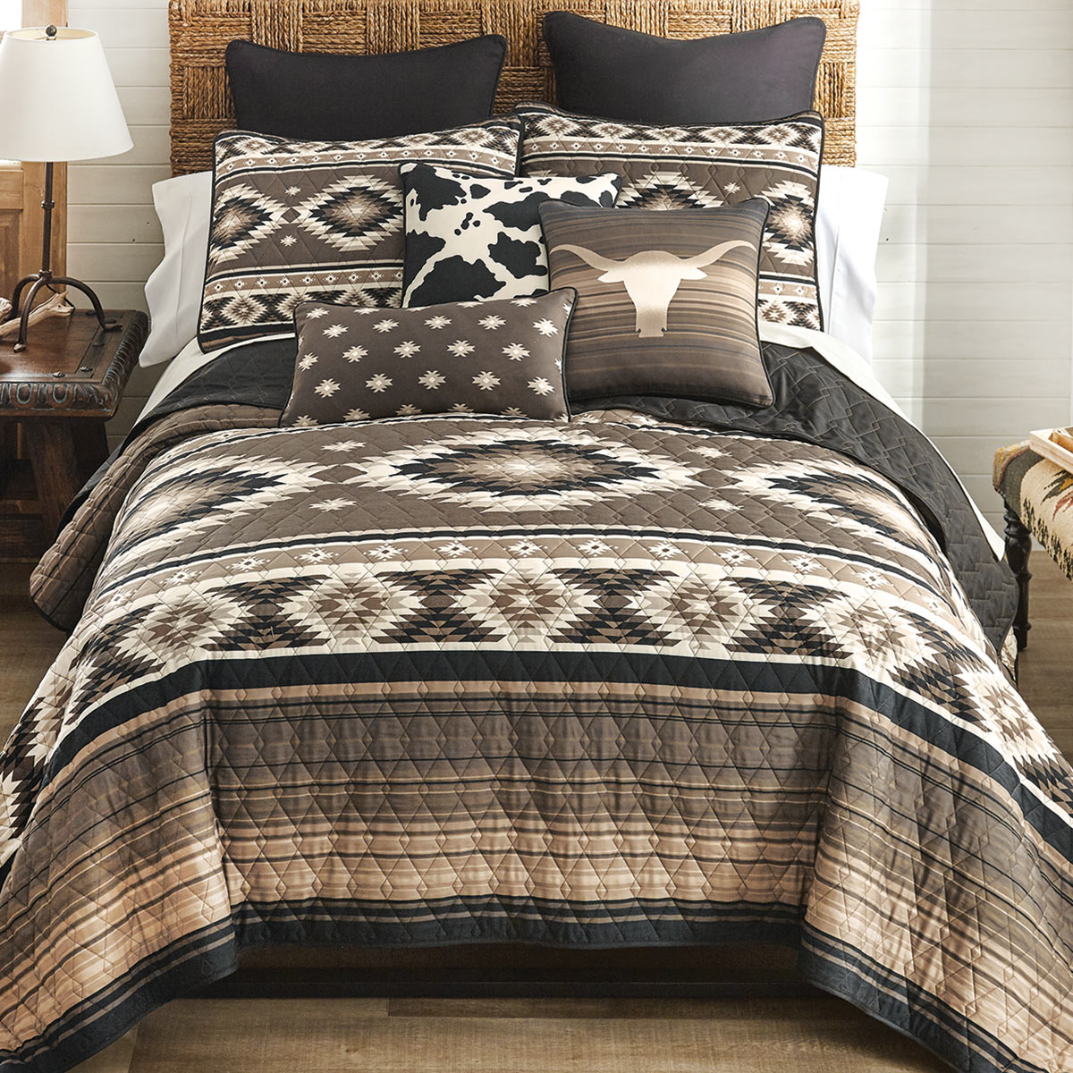 Cheyenne Trail Quilt Bedding Collection