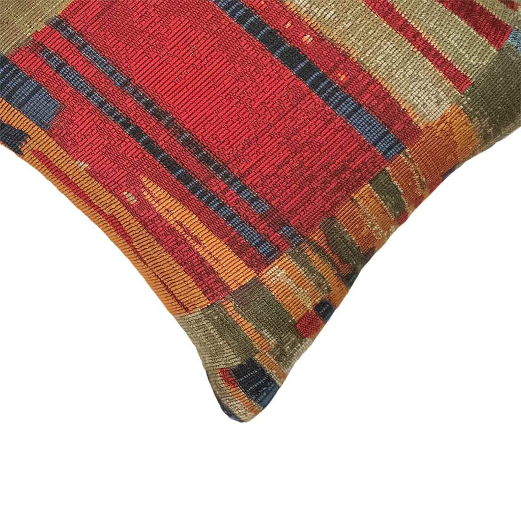 Corazon Oblong Accent Pillow