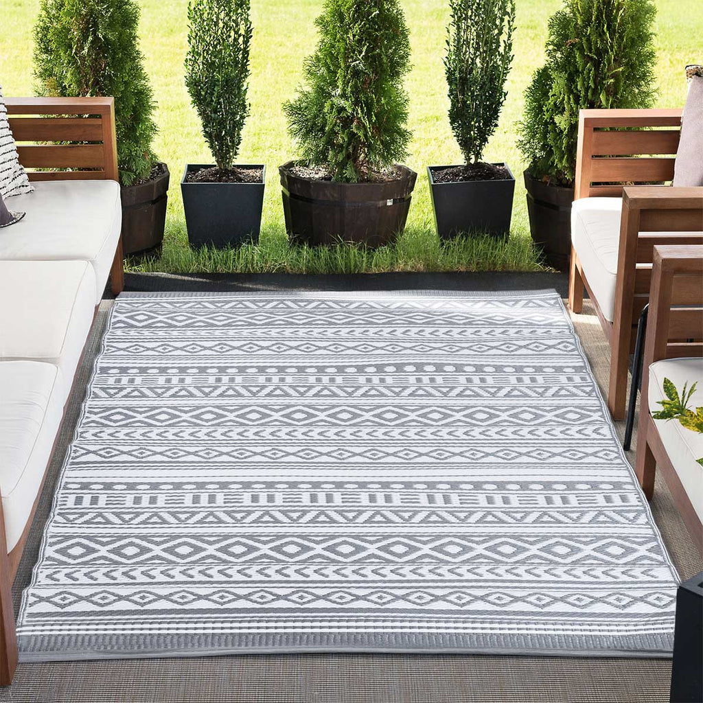 Avandaro Gray Indoor/Outdoor Utility Mat - 5 x 7