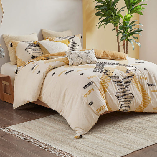 Avalon Bedding Collection