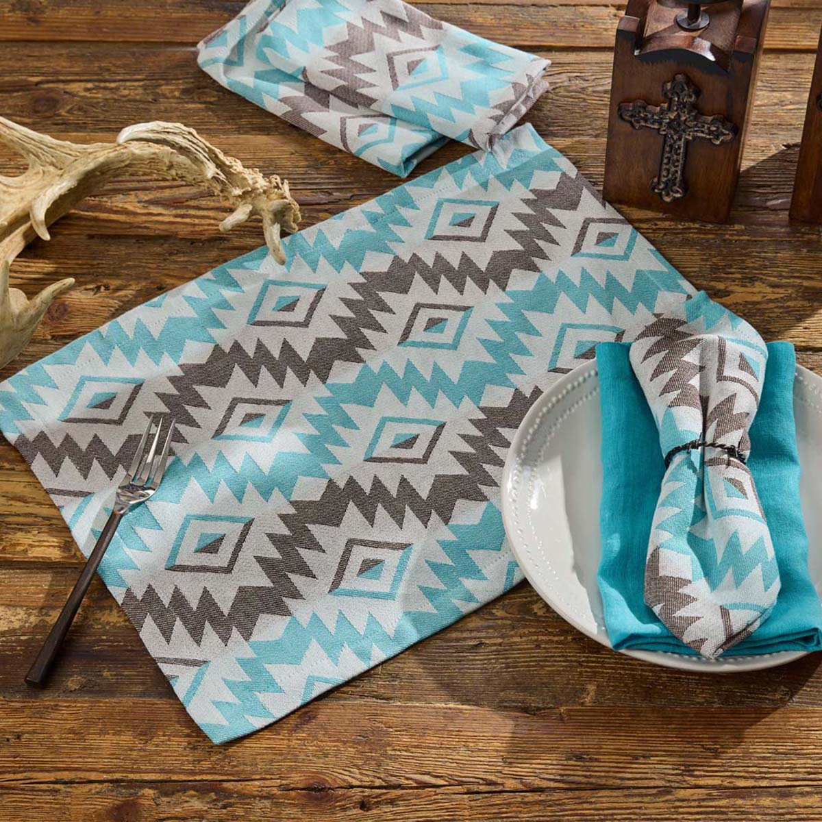 Bucking Bronco Jacquard Table Linens