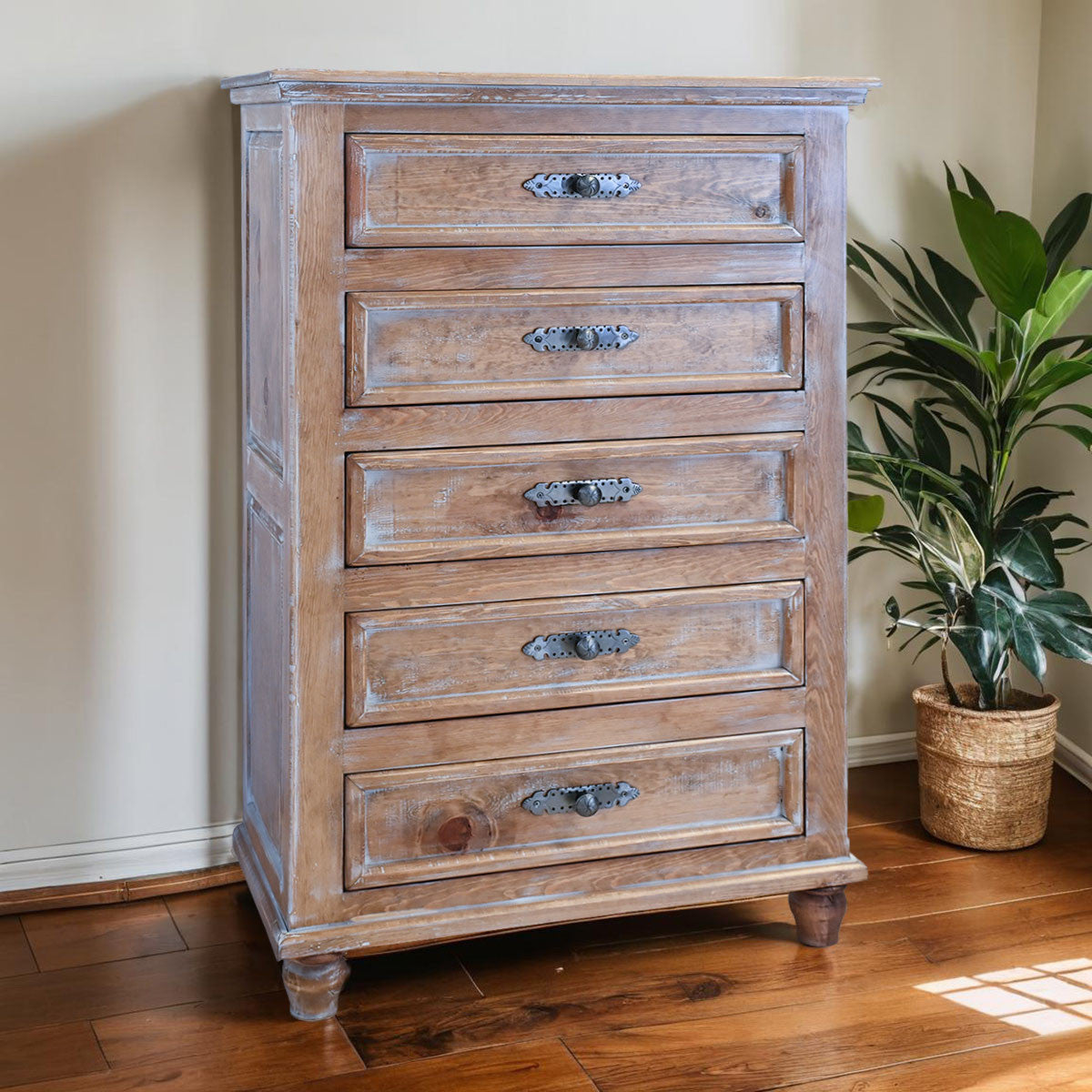 Canyon Crest Chest