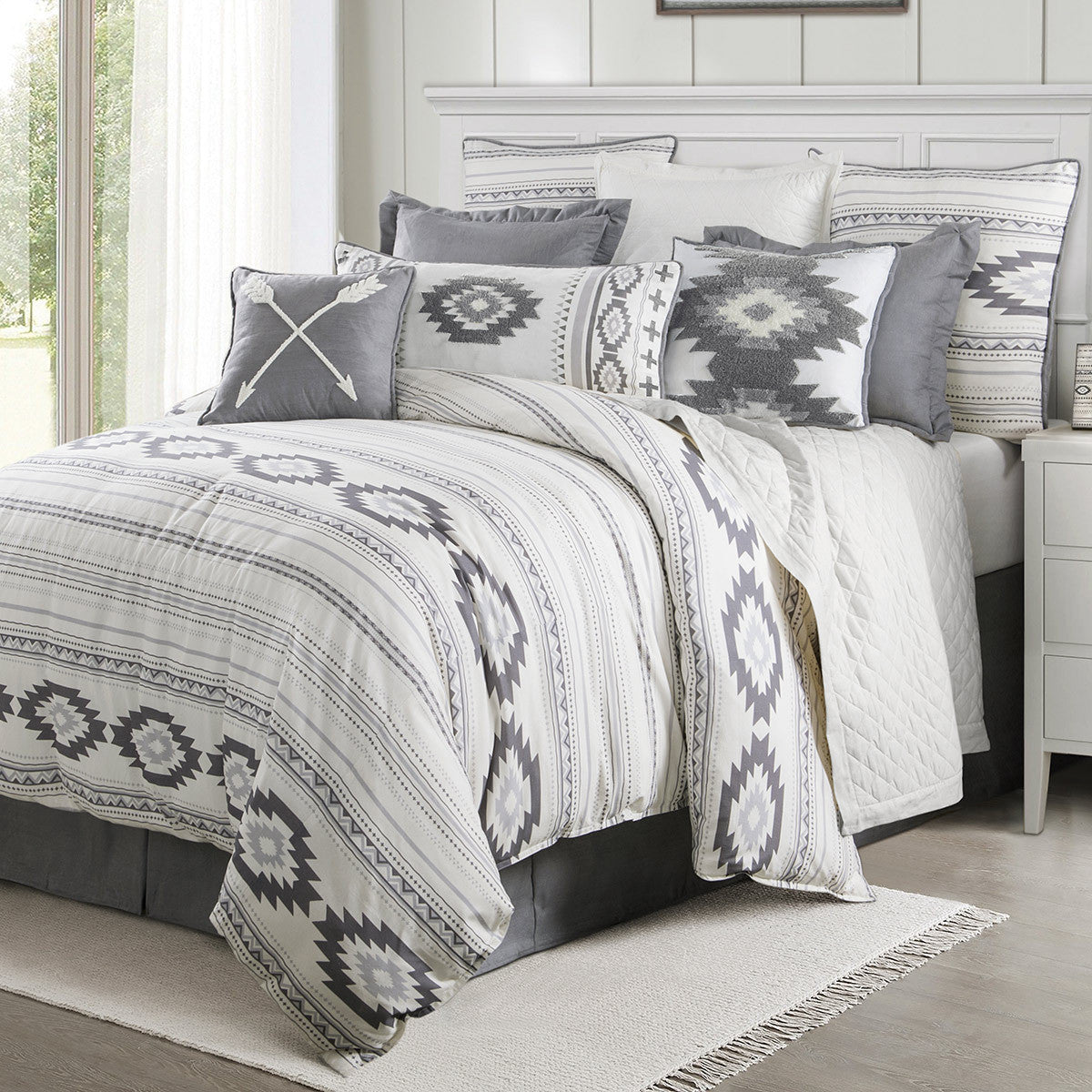 Taos Frost Bed Set - Queen