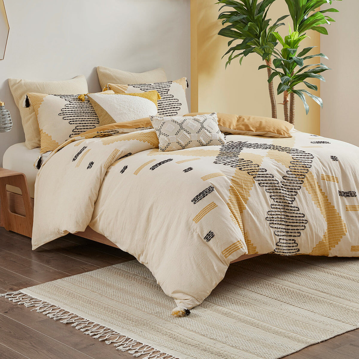 Avalon Bedding Collection