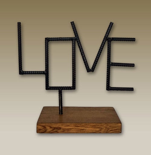Naoma Love Table Sign