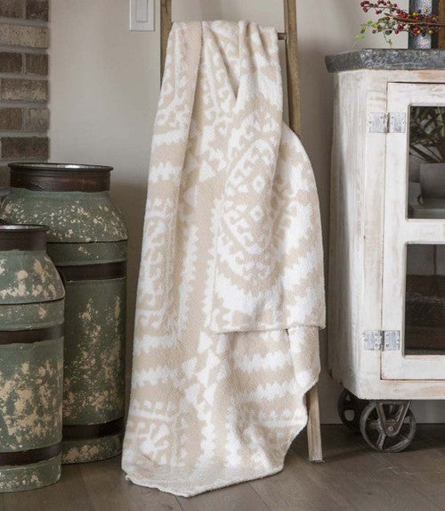 Desert Sands Stretchy Throw