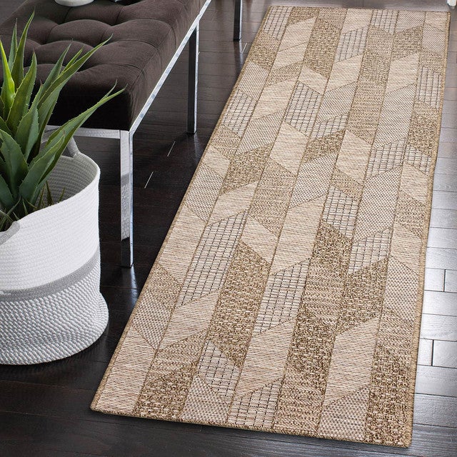 Sandy Chevrons Indoor/Outdoor Rug - 2 x 8